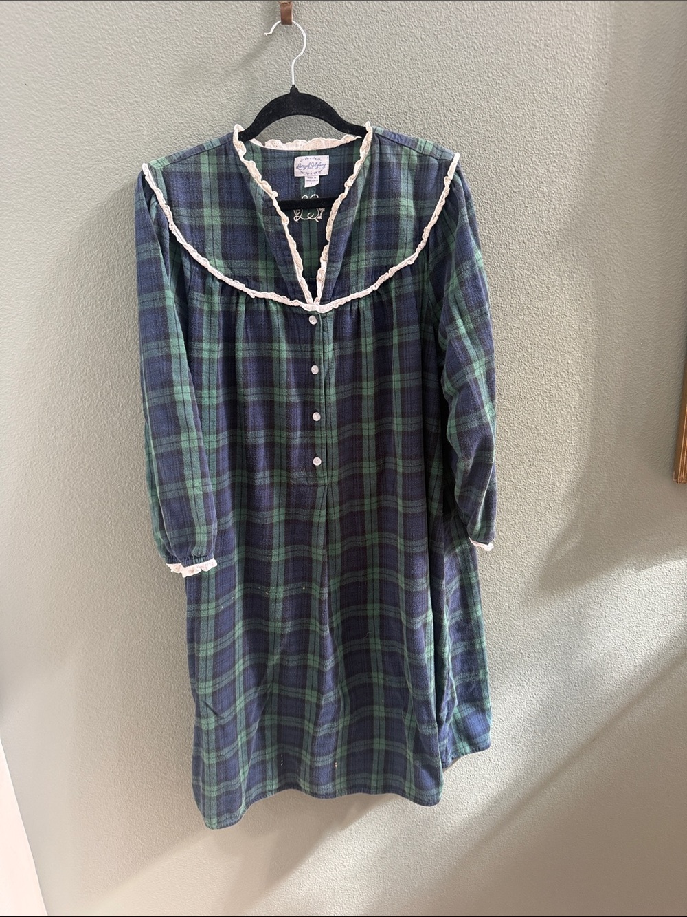 Vintage Lang of Salzburg Flannel Night Gown Plaid Size Large 100% Cotton